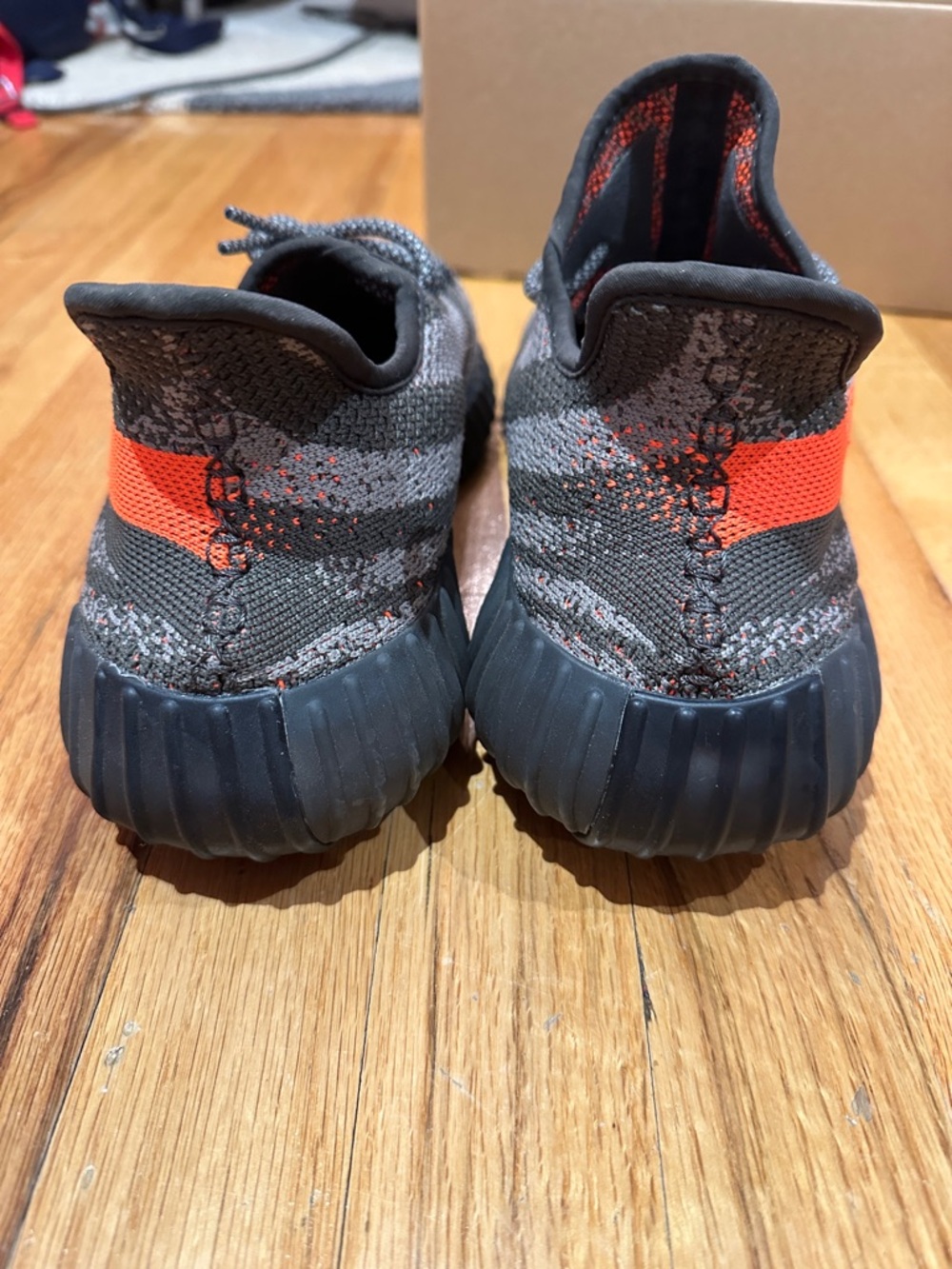 Yeezy Carbel Boost 350 V2 sz 11 Gently Worn - Picture 6 of 10